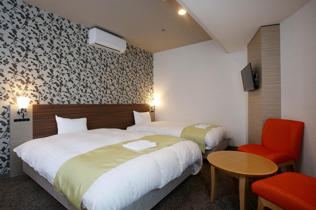 Hotel Crystal Plaza Хитатинака Экстерьер фото