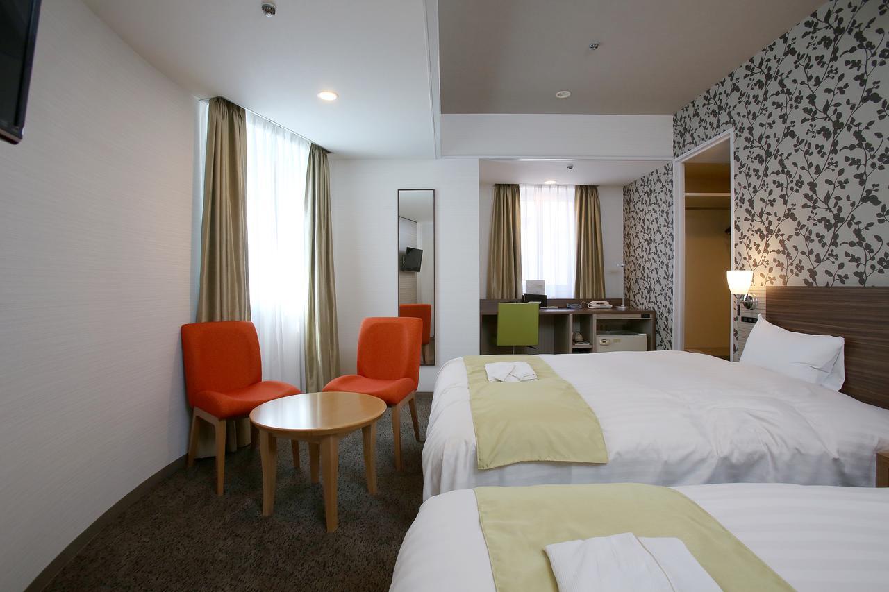 Hotel Crystal Plaza Хитатинака Экстерьер фото